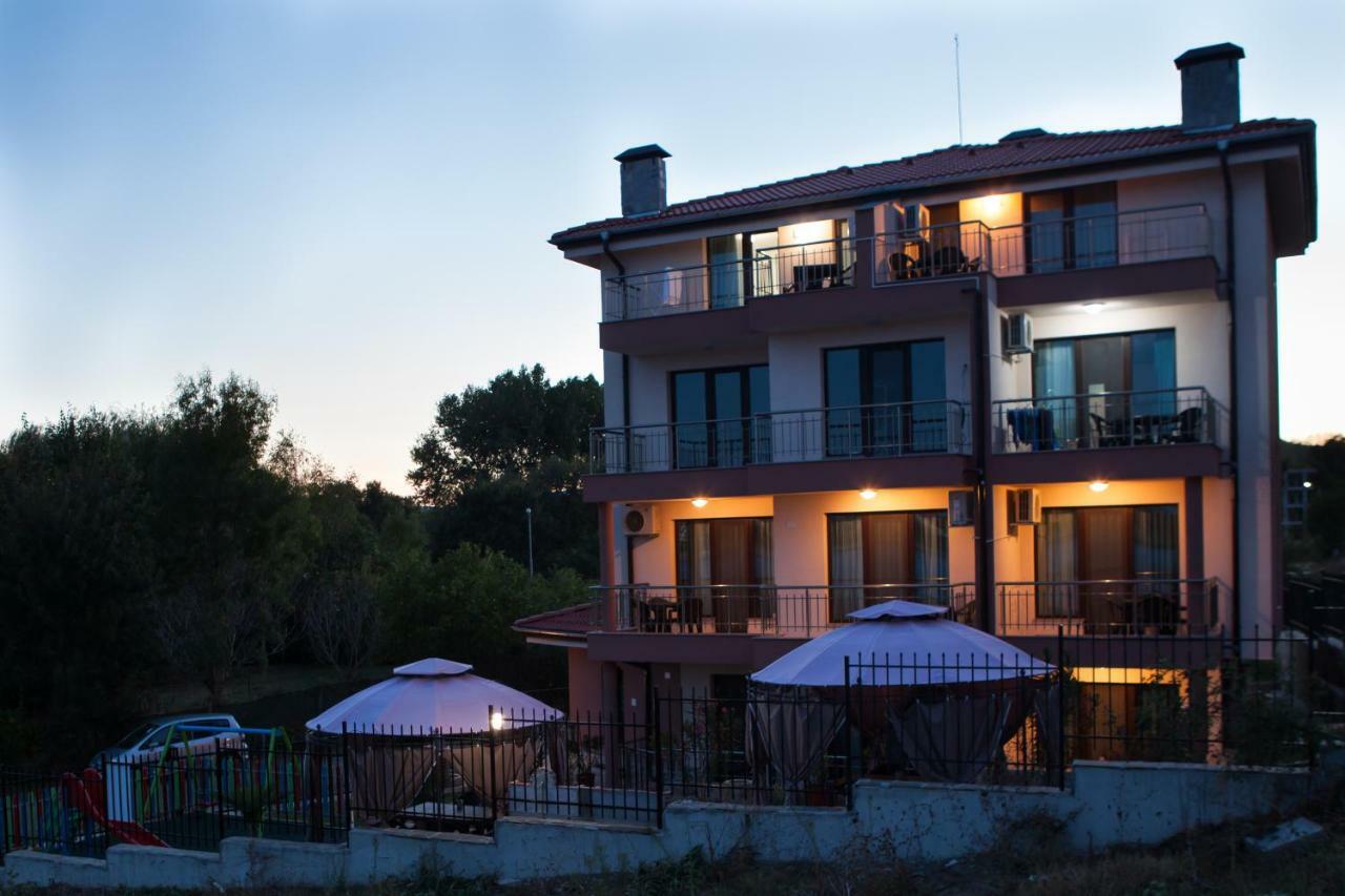 La Mer Apartments Tsarevo Exterior photo
